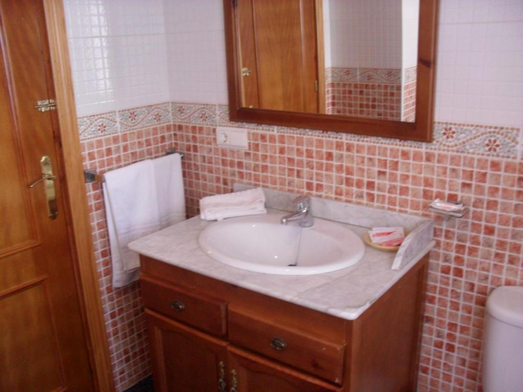 Hostal Rural El Padul Стая снимка