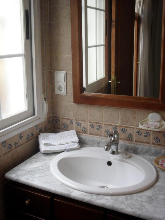 Hostal Rural El Padul Стая снимка