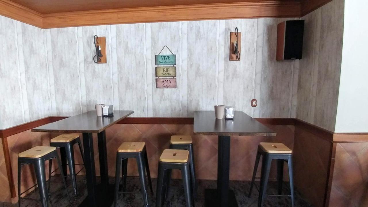 Hostal Rural El Padul Екстериор снимка